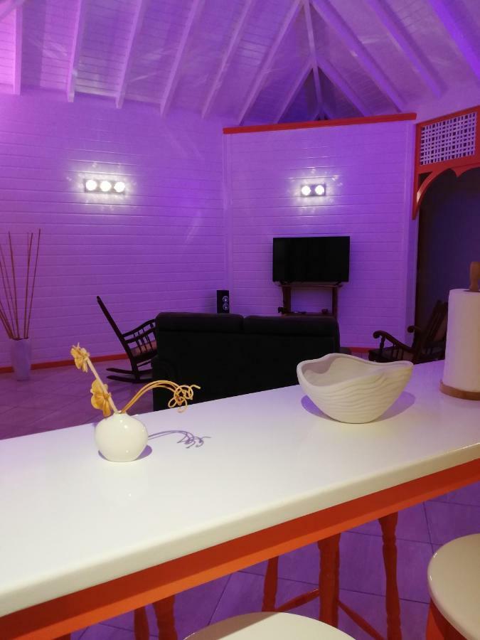 Résidence Clémentine Villa Passion Grand-Bourg  Extérieur photo